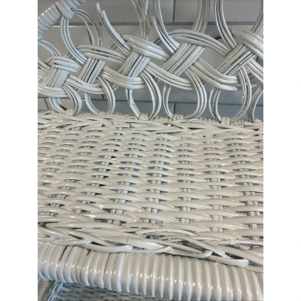 VINTAGE WHITE WICKER SHELF WALL HANGING OR TABLETOP 2 TIER BATH BOHO ES009